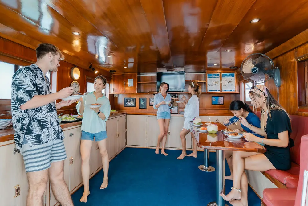 MV Marco Polo — фото судна 6